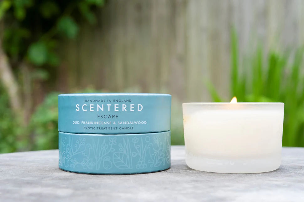 Hand-poured and crafted from natural ingredients, it transports you to a place of calm and serenity.