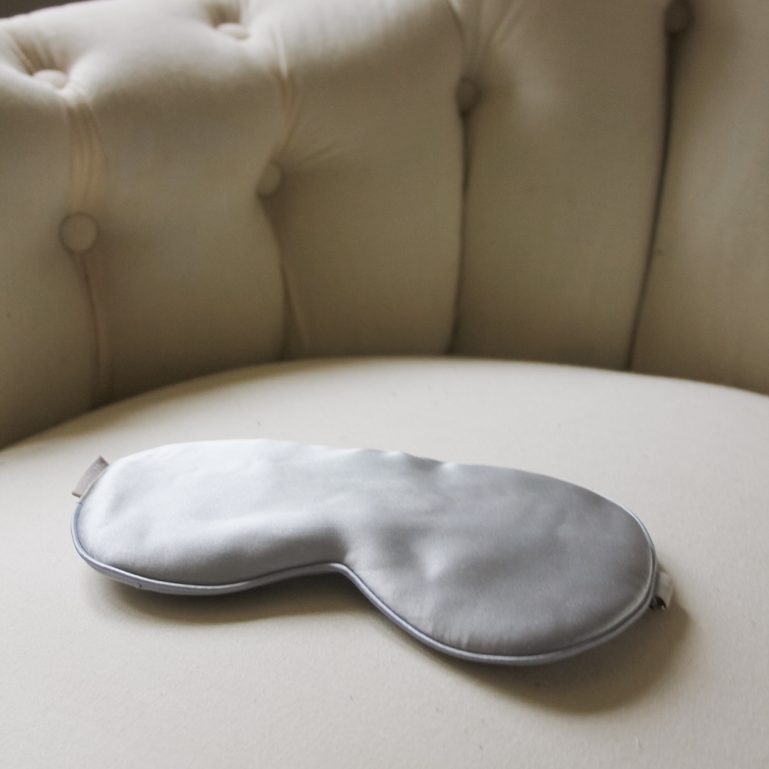 Our super-soft Eye Mask will block out any unwanted light, helping you to switch off from the day and transition into a deep slumber. Combine with Sleep Well Balm and Candle for the ultimate restful night's sleep.