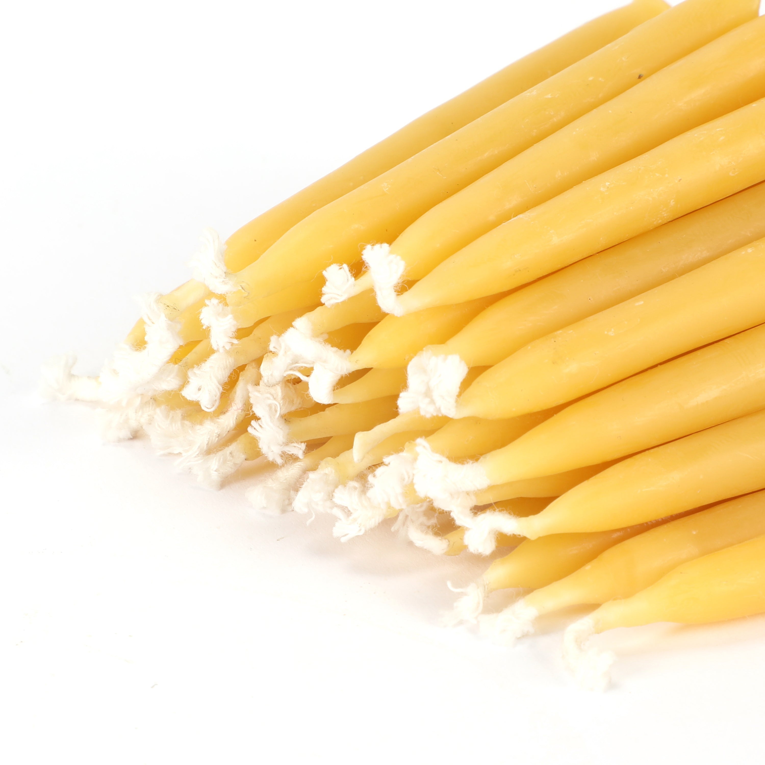 Sustainable Beeswax candles with a clean burn and honey aroma, ideal for meditation and mindfulness.